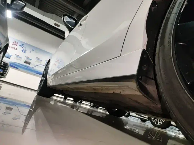 Mazda Axela — Фото автомобиля 21