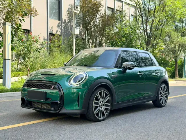 Фотография автомобиля — MINI Hatch