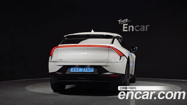 Kia EV6 — Фото автомобиля 4