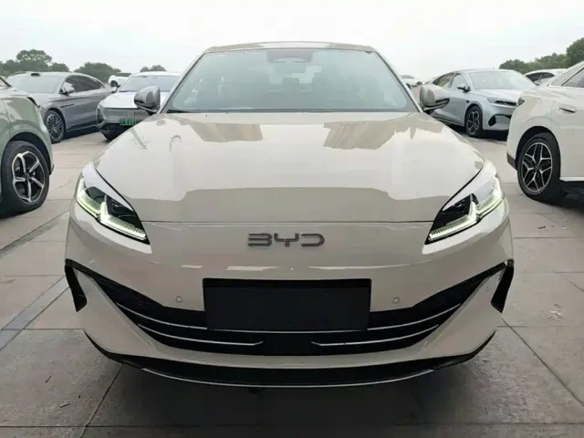 BYD Seal 06 — Фото автомобиля 22