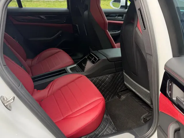 Porsche Panamera — Фото автомобиля 13