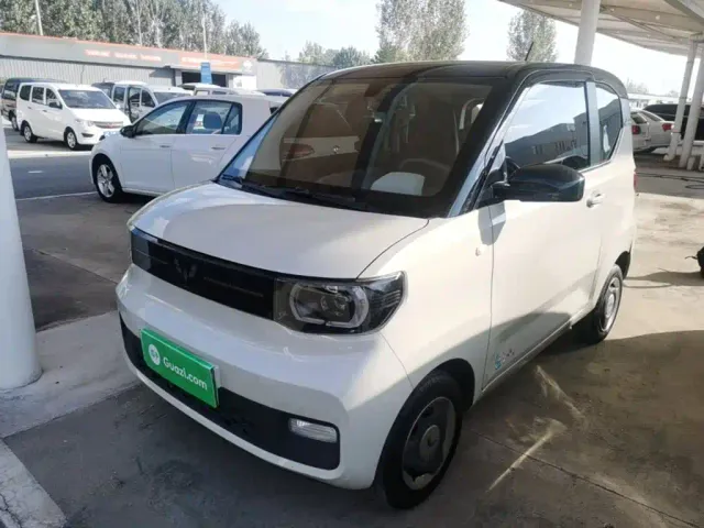 Фотография автомобиля — Wuling Hongguang Mini EV