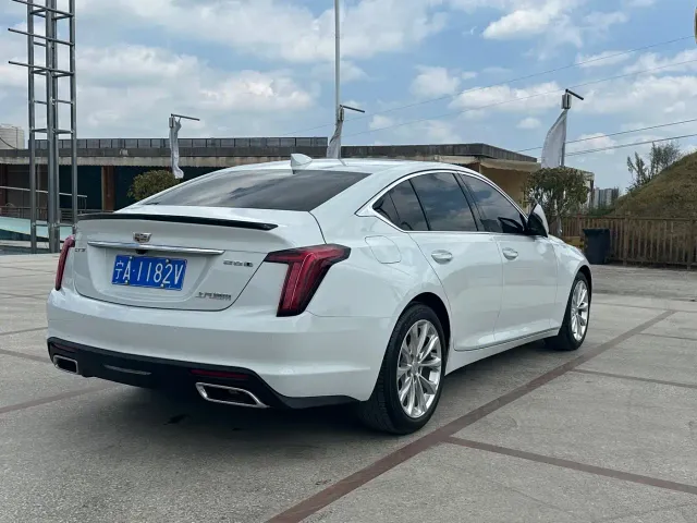 Cadillac CT5 — Фото автомобиля 14