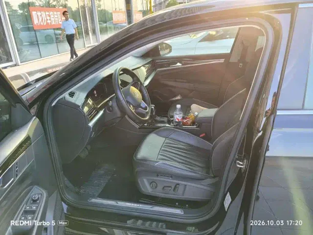 Volkswagen Passat — Фото автомобиля 6