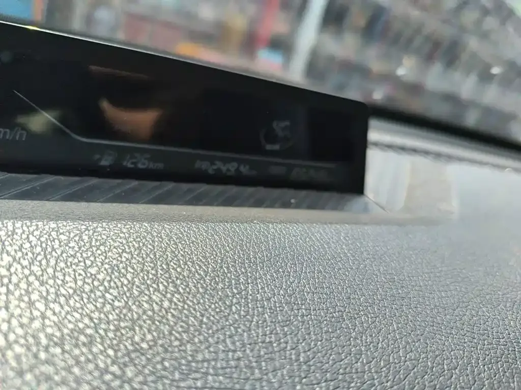 Nezha Auto Nezha V 2022 Trend 300 Lite LFP — Фото автомобиля 8