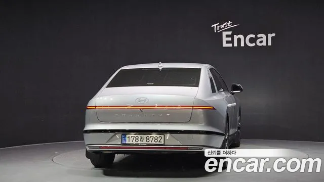 Hyundai Grandeur Grandeur (GN7) 3.5 Бензин 2WD — Фото автомобиля 4