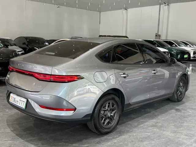 BYD Qin PLUS — Фото автомобиля 28