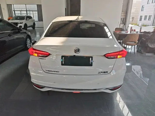 Buick Verano — Фото автомобиля 5