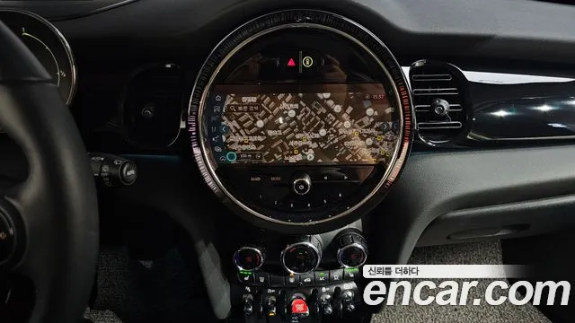 Mini Cooper Cooper 5 дверей Classic — Фото автомобиля 14
