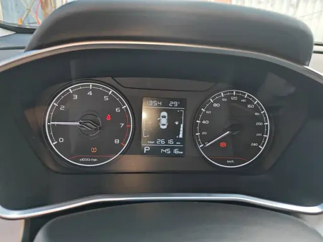 Geely Binyue — Фото автомобиля 11