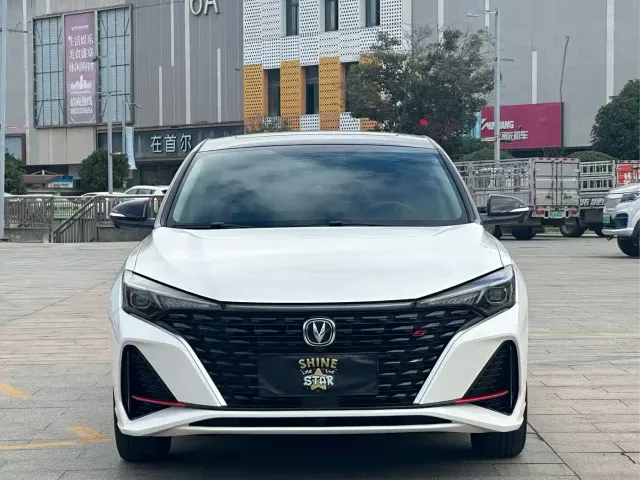 Changan Eado — Фото автомобиля 2