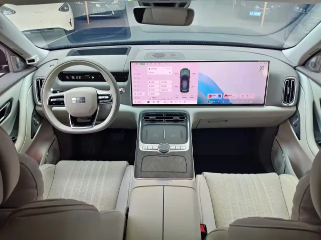 Geely Galaxy M9 — Фото автомобиля 14