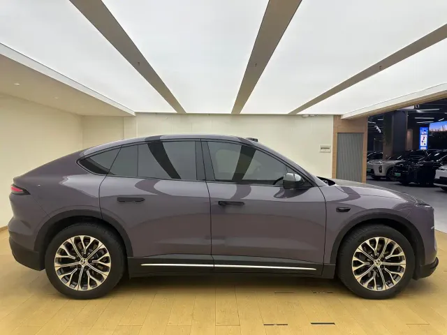 Nio EC6 — Фото автомобиля 17