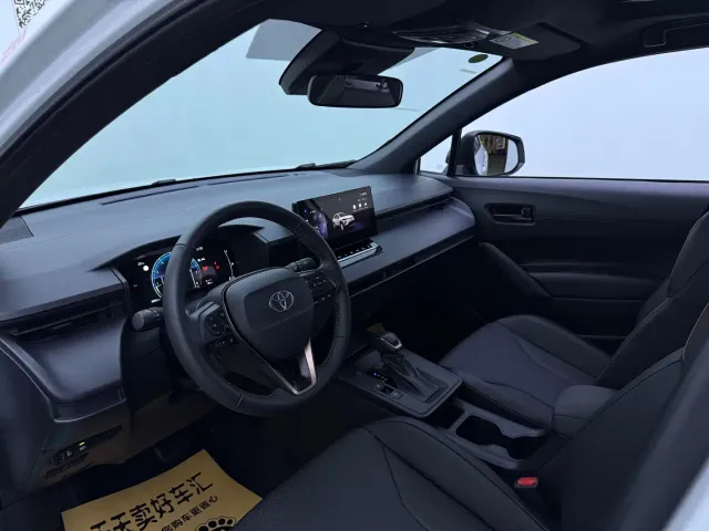 Toyota Corolla Cross — Фото автомобиля 5