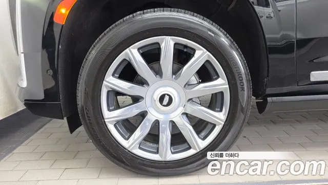 Cadillac Escalade Escalade 5 поколение — Фото автомобиля 5