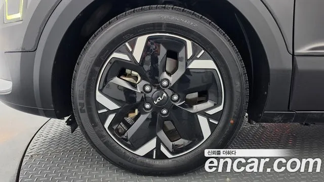 Kia Niro Niro (New) — Фото автомобиля 5