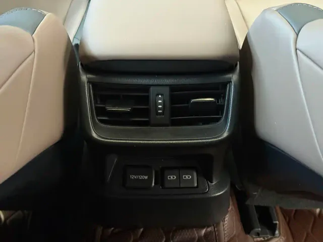 Lexus ES — Фото автомобиля 21