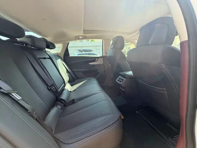 Buick LaCrosse — Фото автомобиля 12