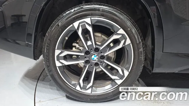 BMW X1 sDrive 18d M Sport — Фото автомобиля 5