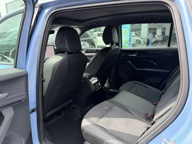 Volkswagen Tiguan L — Фото автомобиля 5