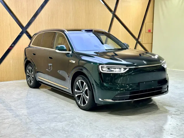Aito M7 — Фото автомобиля 3