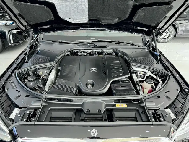 Mercedes-Benz S-Class — Фото автомобиля 26