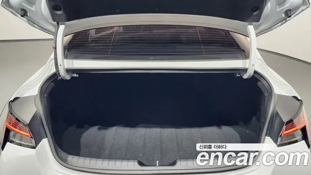 Hyundai AVANTE Inspiration N Line — Фото автомобиля 18