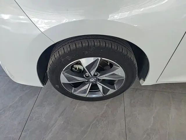 GAC Trumpchi M6 — Фото автомобиля 22