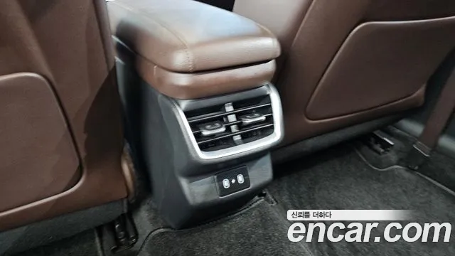 Hyundai Grandeur GN7 — Фото автомобиля 29