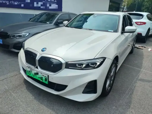 Фотография автомобиля — BMW i3