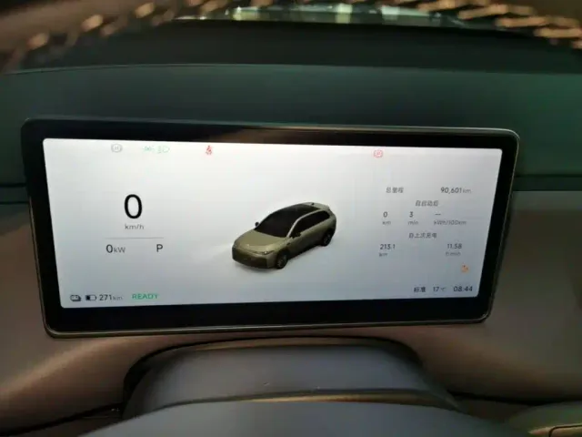 Leapmotor C10 — Фото автомобиля 11