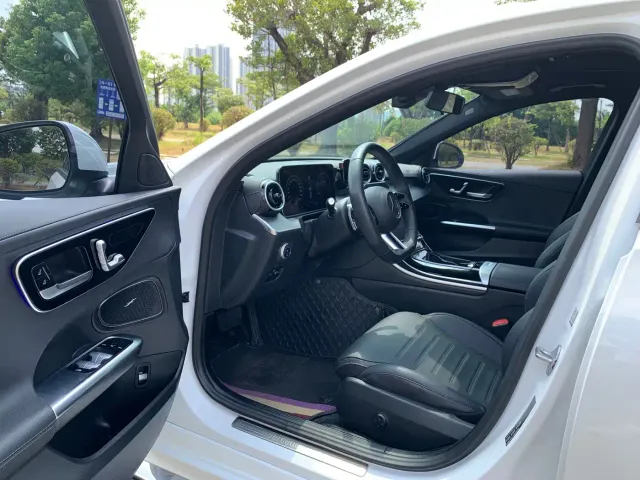 Mercedes-Benz C-Class — Фото автомобиля 7