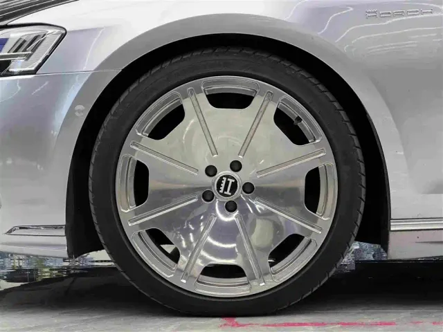 Audi Audi A8 2022 A8L 55 TFSI quattro Premium Collector's Edition — Фото автомобиля 4