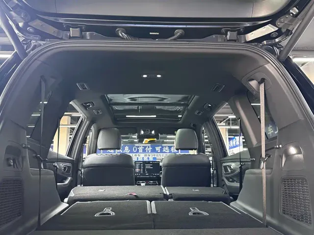 GAC Trumpchi GS8 — Фото автомобиля 28