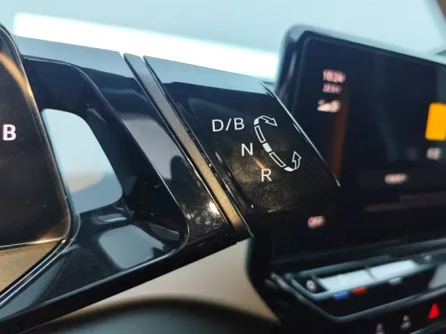 Volkswagen ID.3 — Фото автомобиля 16