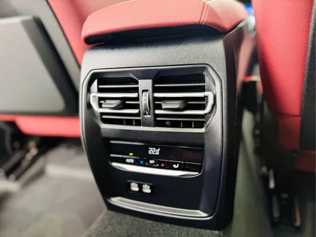 BMW 3 Series — Фото автомобиля 8