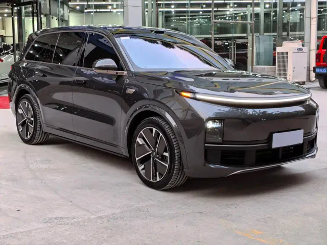 Li Auto L9 — Фото автомобиля 3