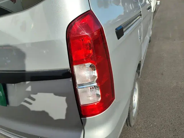 Wuling Hongguang V — Фото автомобиля 7