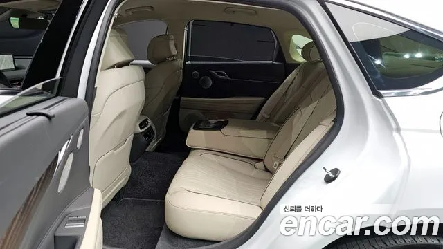 Genesis G80 Бензин 3.5 турбо AWD — Фото автомобиля 12