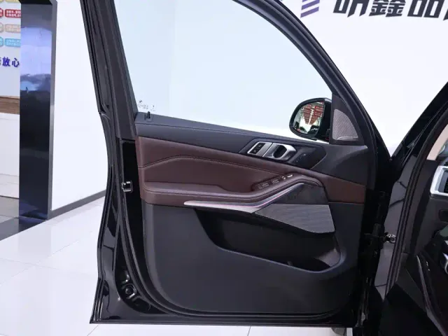 BMW X5 — Фото автомобиля 18