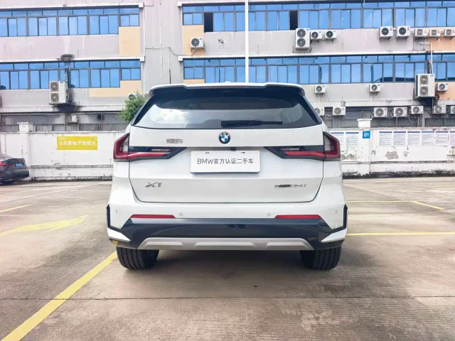 BMW X1 — Фото автомобиля 16