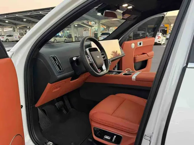 Li Auto L7 — Фото автомобиля 3
