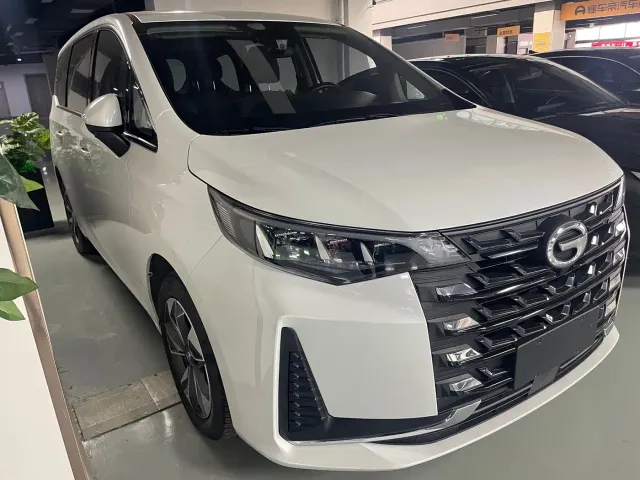 GAC Trumpchi M6 — Фото автомобиля 3