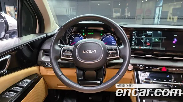 Kia Carnival Generation 4 — Фото автомобиля 19