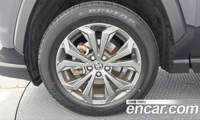 Toyota RAV4 5th Gen — Фото автомобиля 5