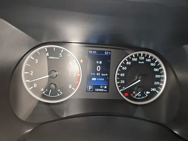 Nissan Sylphy — Фото автомобиля 11