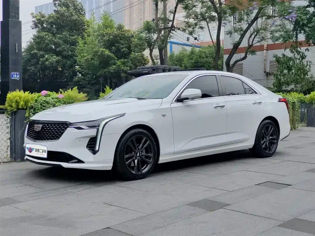 Фотография автомобиля — Cadillac CT4