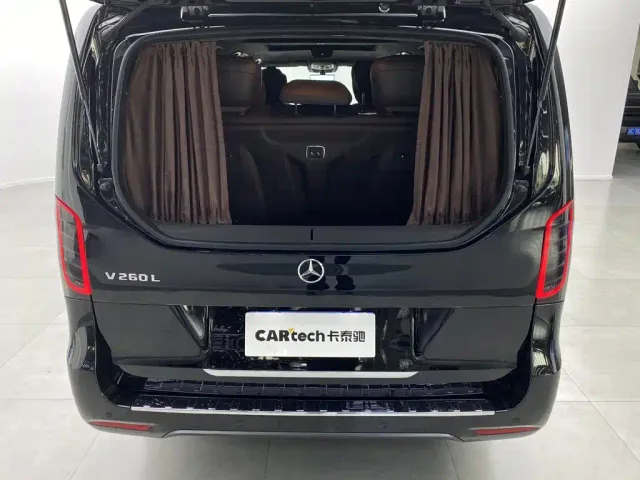 Mercedes-Benz V-Class — Фото автомобиля 10