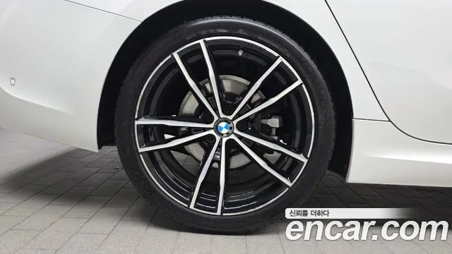 BMW 3 Series G20 — Фото автомобиля 5