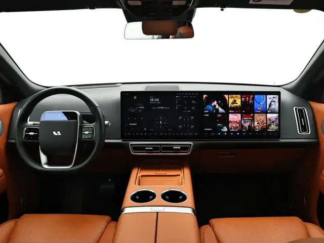 Li Auto L8 — Фото автомобиля 14
